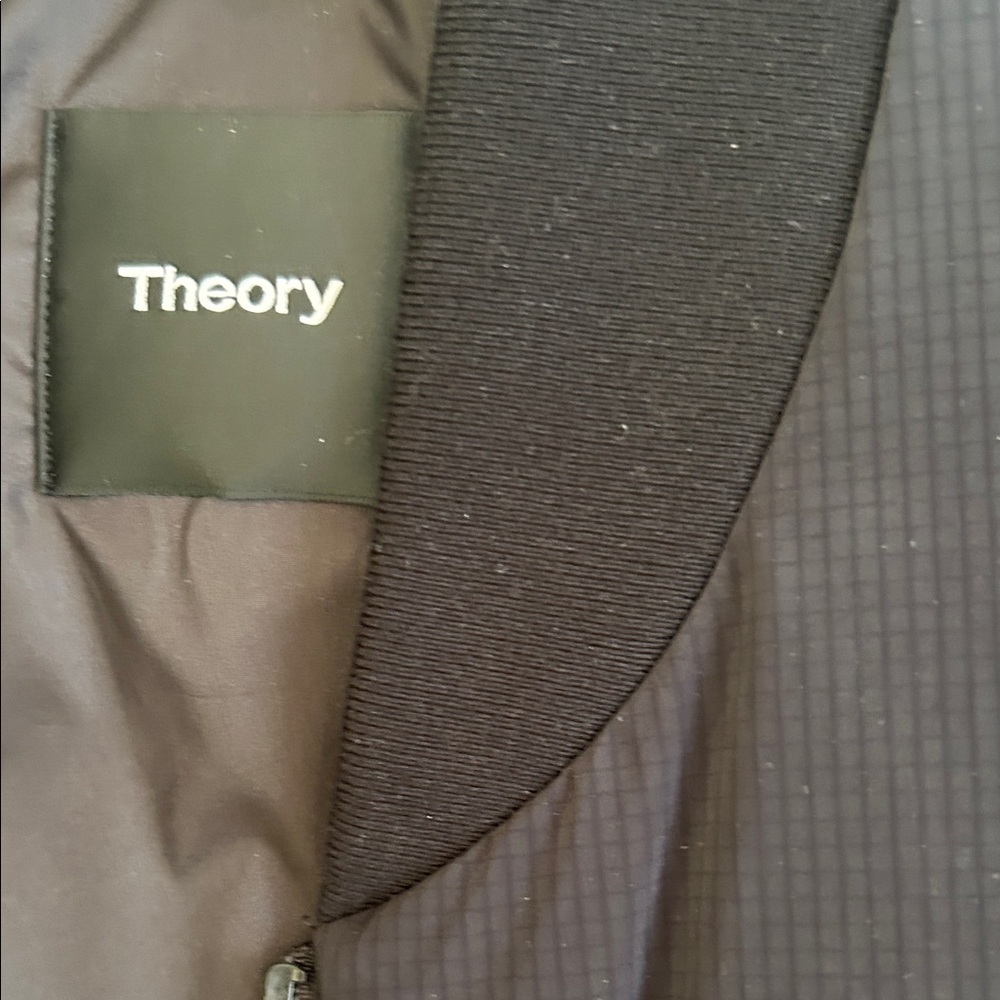Theory Men's Black Quilted Sleeveless Vest L - Picture 3 of 4